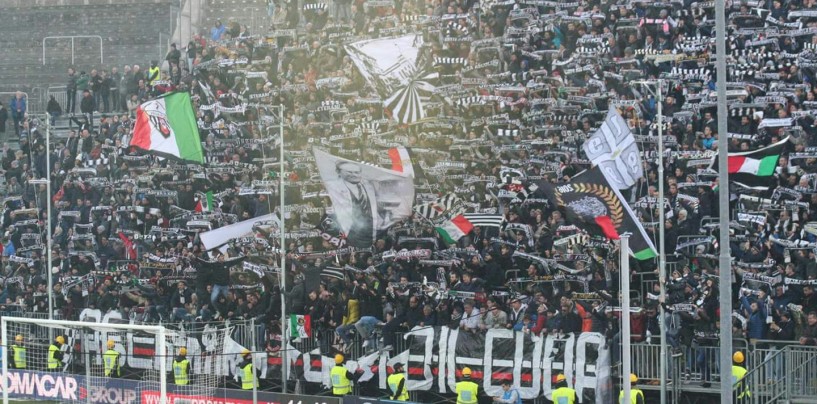 Ascoli, la rabbia degli Ultras 1898: “Poco attaccamento alla maglia, chi non se la sente si faccia da parte”