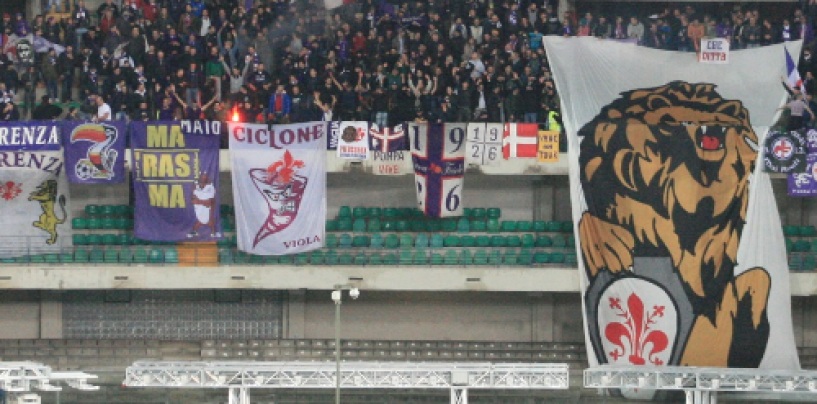 Fiorentina, subito contestazione dei tifosi al raduno