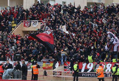 Ultras Nizza: “Basta teatrini, tutti a Napoli”