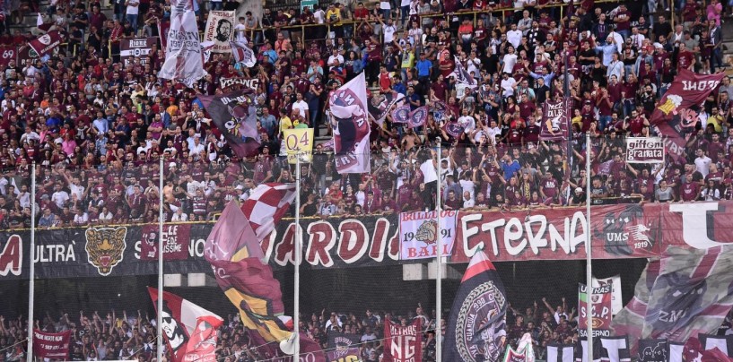 Salernitana, il comunicato ultras: “Giusto che il calcio si adegui dopo tanta confusione e superficialità”
