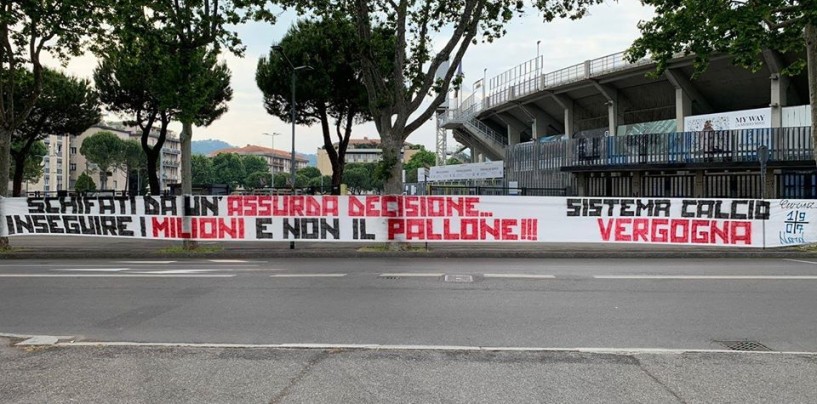 “Sistema calcio vergogna”, striscione della Nord di Bergamo contro la ripresa del calcio